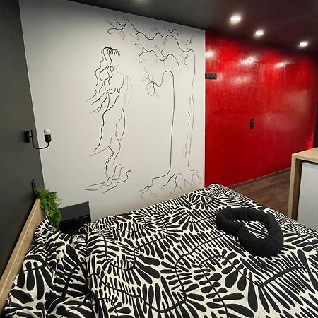 Jacuzzi Love Room Mulhouse Esterno foto